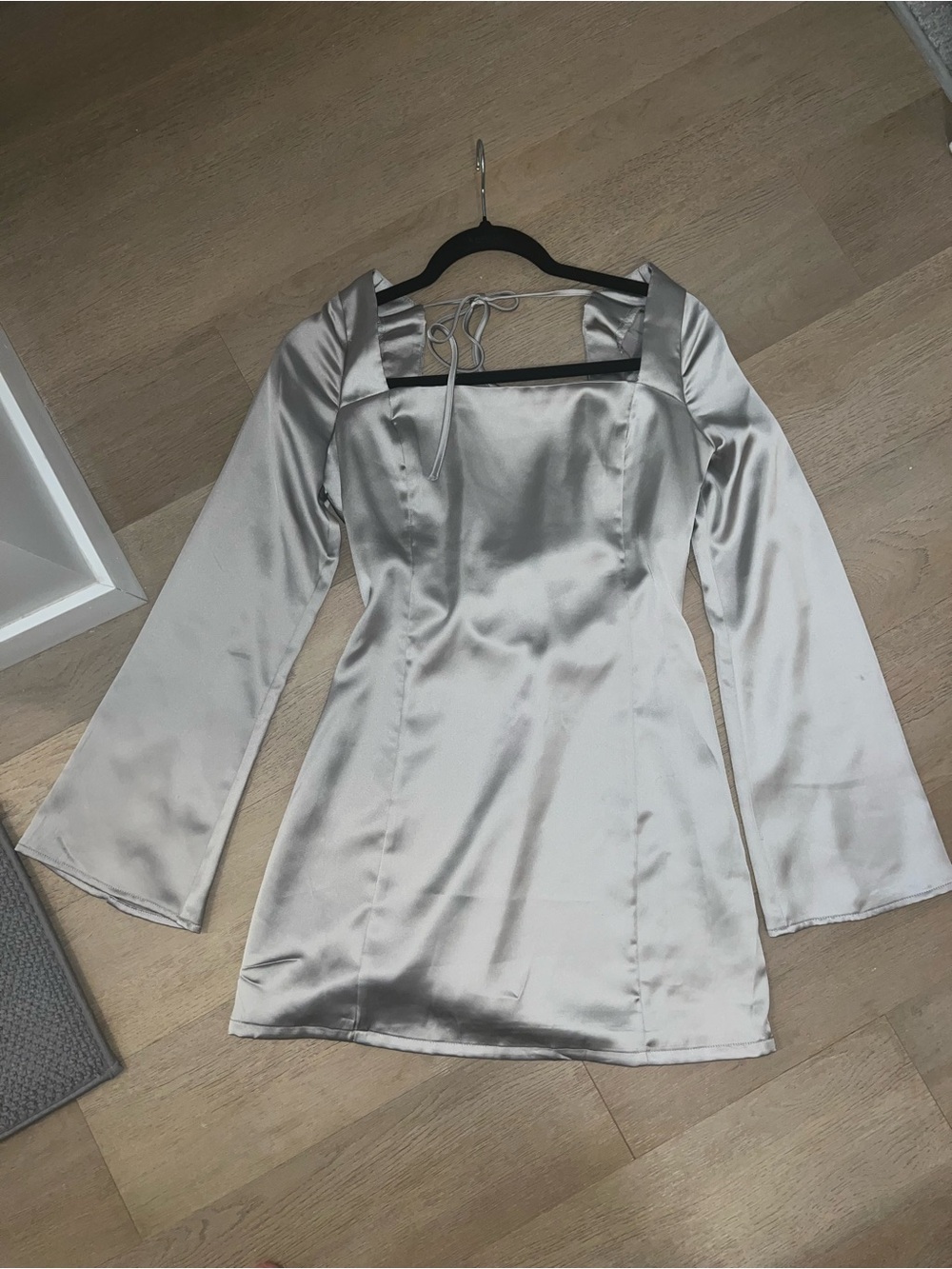 Satin Square-Neck Long Sleeve Mini Dress in Silver